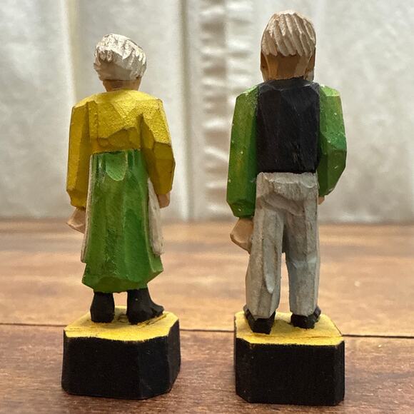Hand Carved & Painted Wooden MINIATURE Figurines Flat Plane Folk Art Trinkets - Picture 4 of 7
